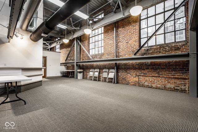 611 N Park Avenue 207, Indianapolis, IN 46204