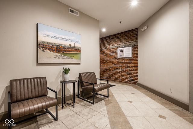 611 N Park Avenue 207, Indianapolis, IN 46204