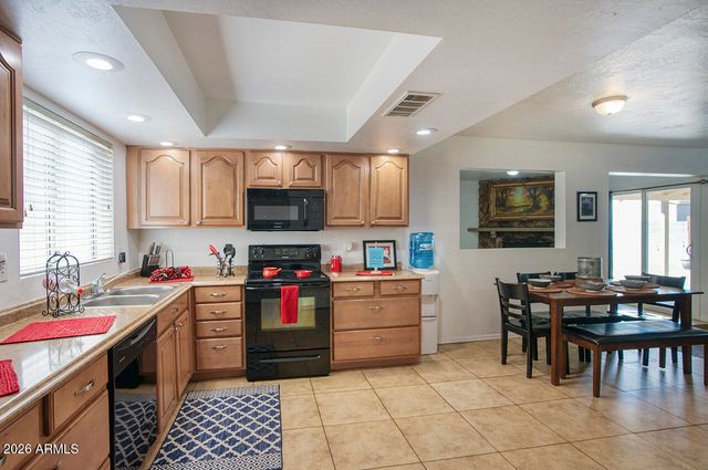 6109 W TIERRA BUENA Lane, Glendale, AZ 85306