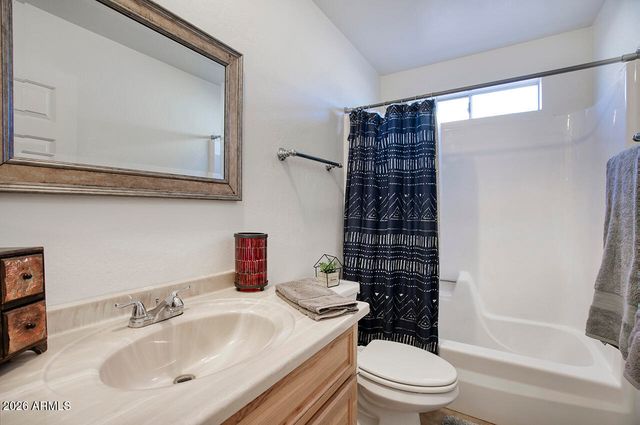 6109 W TIERRA BUENA Lane, Glendale, AZ 85306