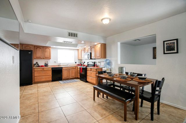 6109 W TIERRA BUENA Lane, Glendale, AZ 85306