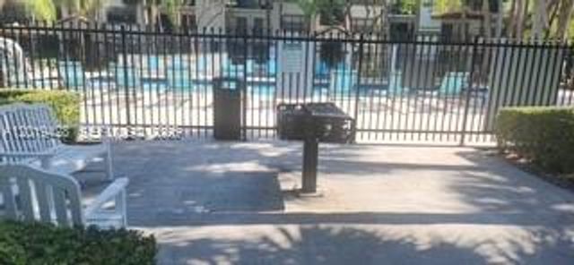 610 S Park Rd 26-1, Hollywood, FL 33014