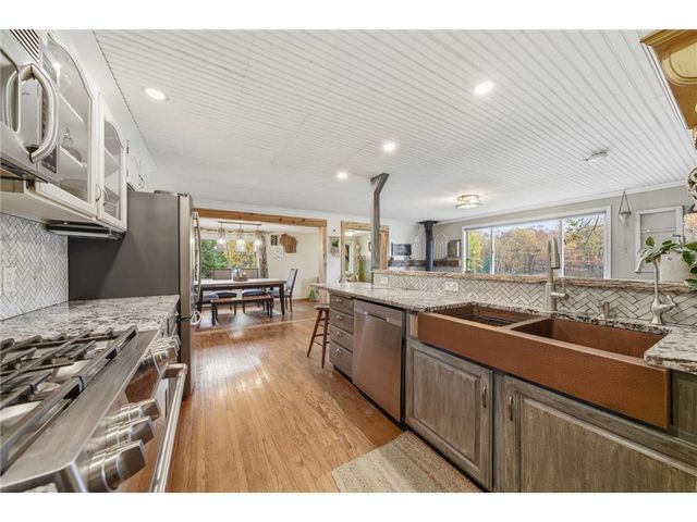 1395 US Highway 8, Amery, WI 54001