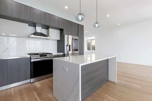 7729 N EASTLAKE Terrace 2N, Chicago, IL 60626