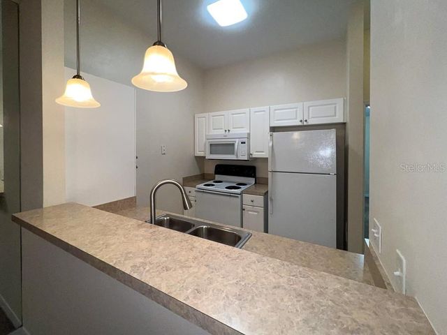 4004 SW 26TH DRIVE 33, Gainesville, FL 32608