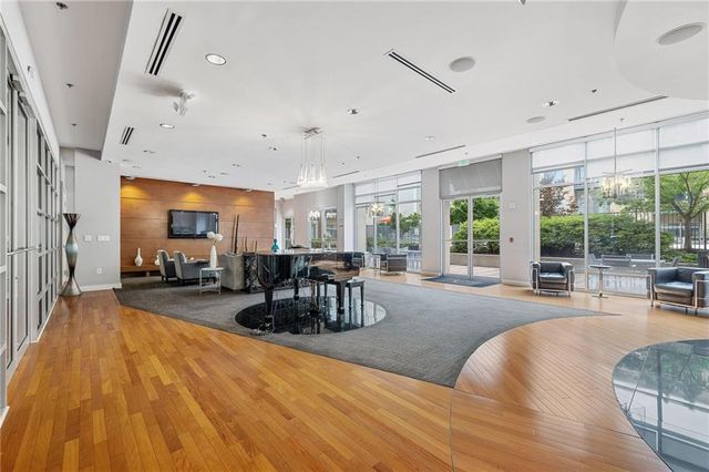 711 Cosmopolitan Drive NE 300, Atlanta, GA 30324