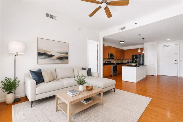 711 Cosmopolitan Drive NE 300, Atlanta, GA 30324