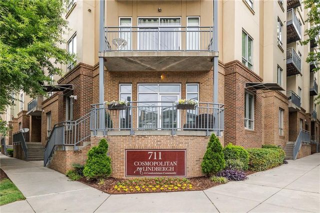 711 Cosmopolitan Drive NE 300, Atlanta, GA 30324