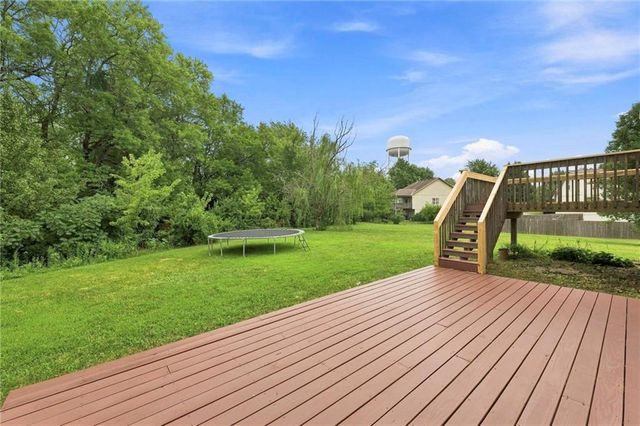 611 Timber Crest Court, Raymore, MO 64083