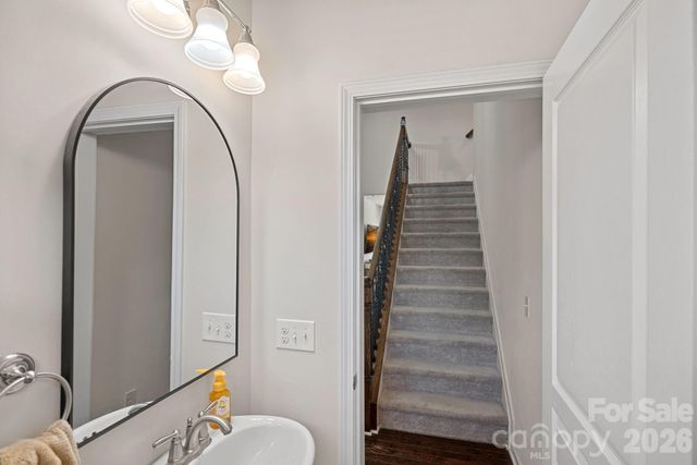 2219 Whitford Lane, Charlotte, NC 28210