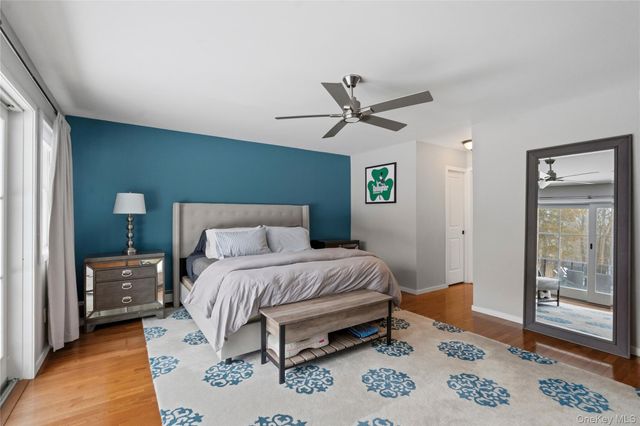 4 Monte Lane, Center Moriches, NY 11934