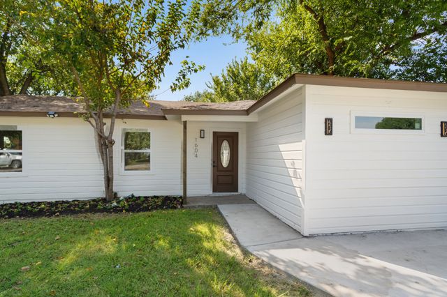 1604 Arbor, Arlington, TX 76010