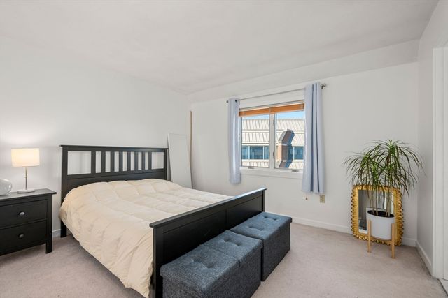 9-17 Baldwin St 15C, Newton, MA 02458