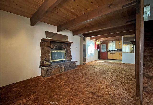 186 Kern Avenue, Sugarloaf, CA 92386