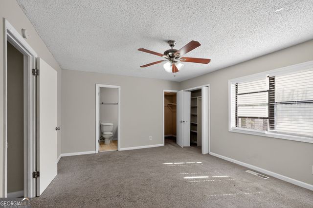 879 Lost Creek Circle, Stone Mountain, GA 30088