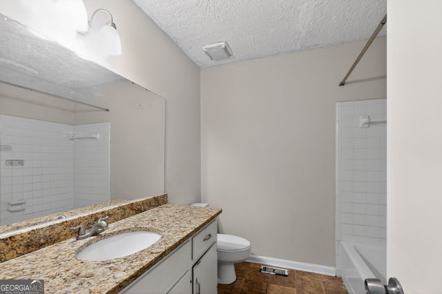 879 Lost Creek Circle, Stone Mountain, GA 30088