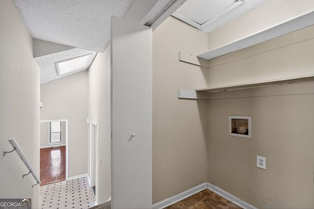 879 Lost Creek Circle, Stone Mountain, GA 30088