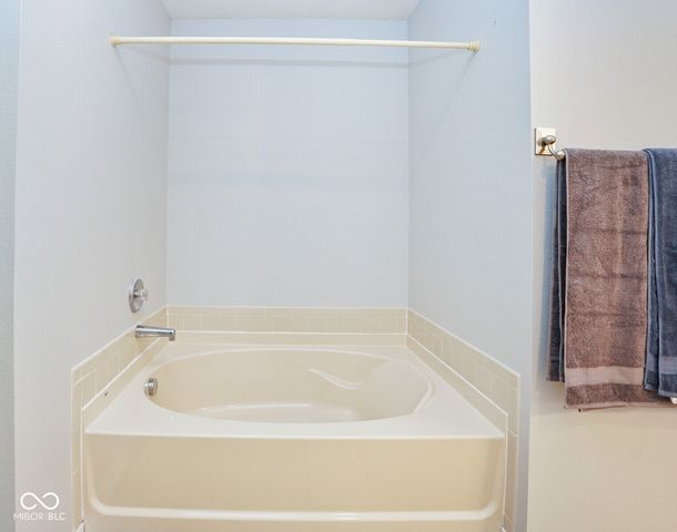 5815 Skyward Lane, Indianapolis, IN 46234