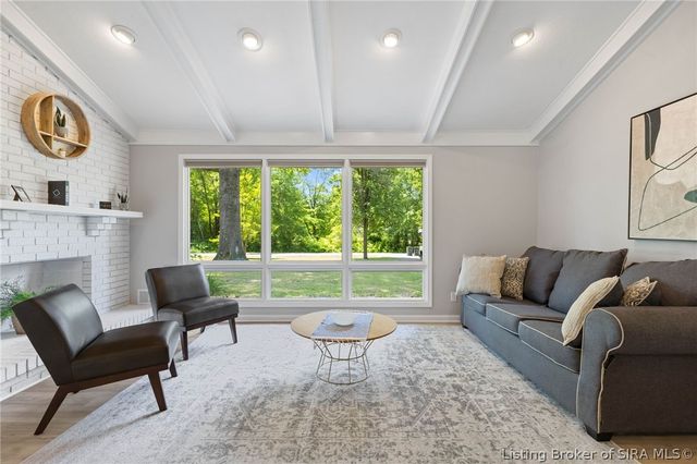3406 Evergreen Circle, Jeffersonville, IN 47130