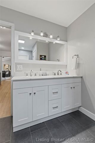 3406 Evergreen Circle, Jeffersonville, IN 47130