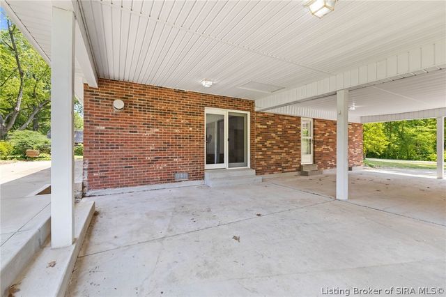 3406 Evergreen Circle, Jeffersonville, IN 47130