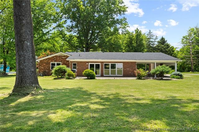 3406 Evergreen Circle, Jeffersonville, IN 47130