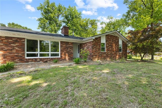 3406 Evergreen Circle, Jeffersonville, IN 47130