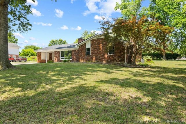 3406 Evergreen Circle, Jeffersonville, IN 47130