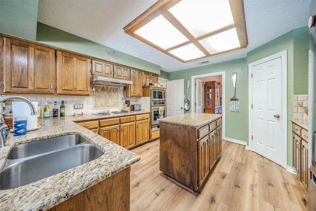 7013 Battle Creek Road, Fort Worth, TX 76116
