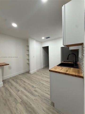 5413 SW 23rd St 3, West Park, FL 33023