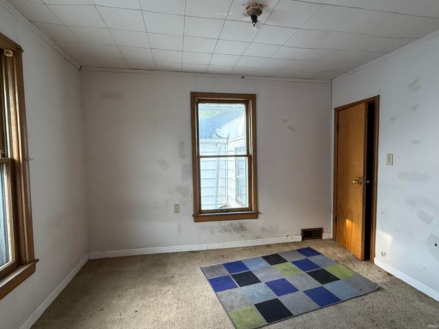 215 W 7th Street, Marion, IN 46952