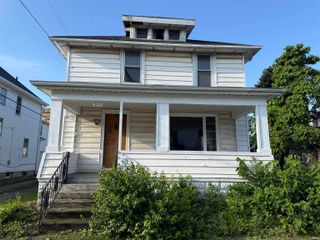 215 W 7th Street, Marion, IN 46952