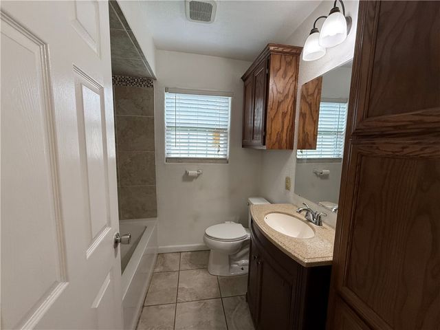 1310 E Fordyce Ave, Kingsville, TX 78363