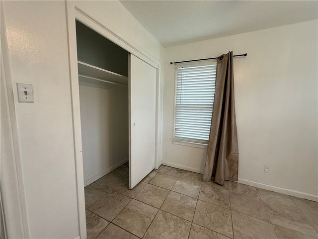 1310 E Fordyce Ave, Kingsville, TX 78363