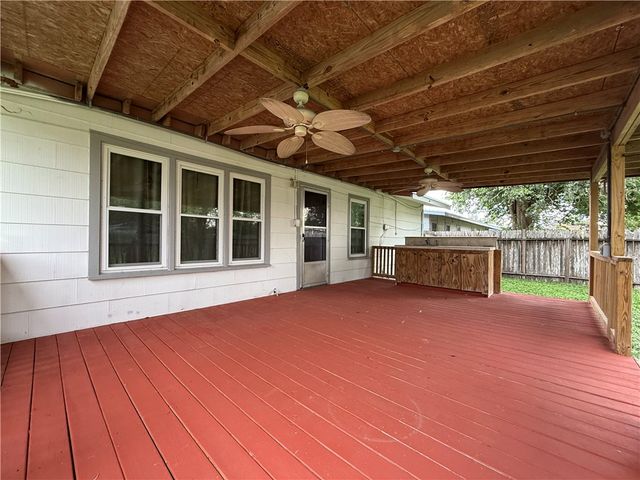 1310 E Fordyce Ave, Kingsville, TX 78363