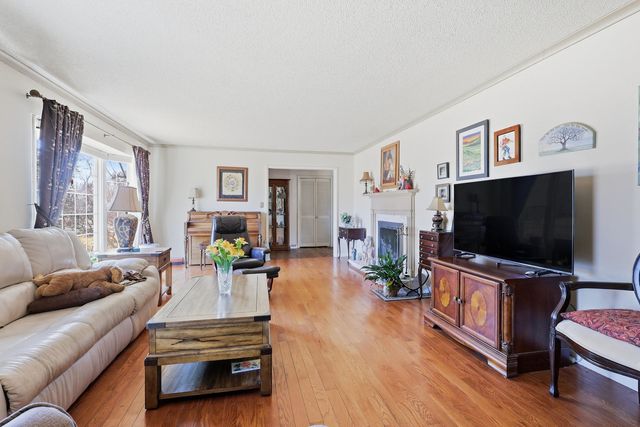 2830 28th Street, Rock Island, IL 61201