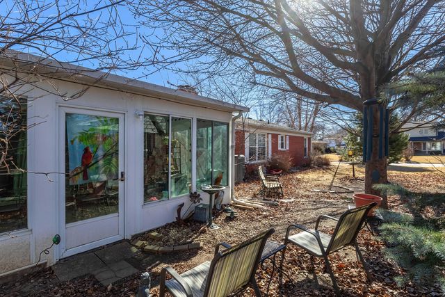 2830 28th Street, Rock Island, IL 61201