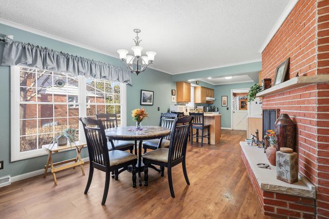 2830 28th Street, Rock Island, IL 61201