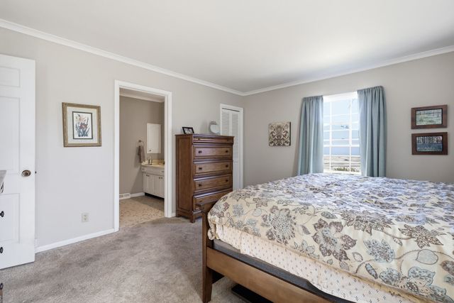 2830 28th Street, Rock Island, IL 61201