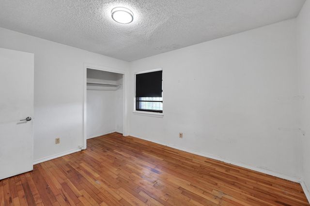 2213 Meadow Lark, Irving, TX 75060