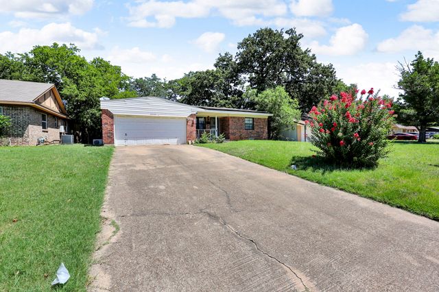 2213 Meadow Lark, Irving, TX 75060