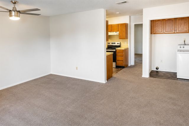 1411 Courtney Place, Cleburne, TX 76033