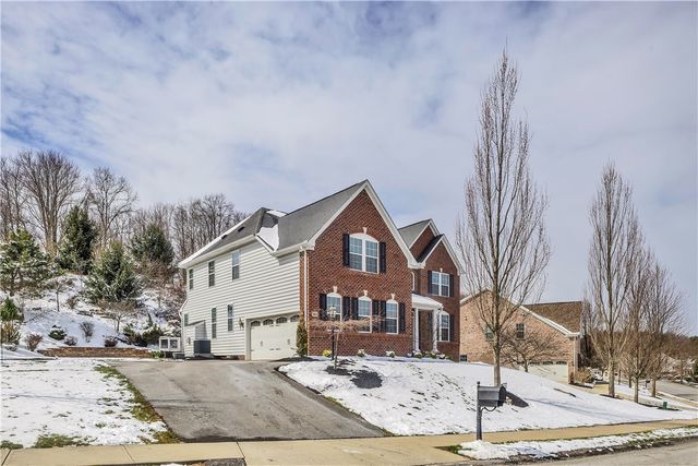 143 Sweetwater Dr, Sewickley Hills Boro, PA 15143