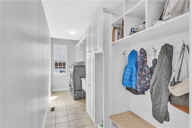 143 Sweetwater Dr, Sewickley Hills Boro, PA 15143