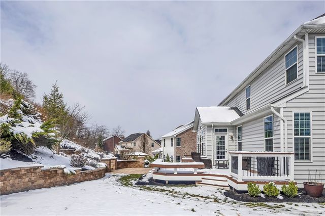 143 Sweetwater Dr, Sewickley Hills Boro, PA 15143