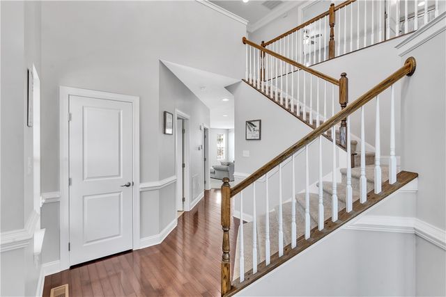 143 Sweetwater Dr, Sewickley Hills Boro, PA 15143