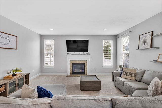 143 Sweetwater Dr, Sewickley Hills Boro, PA 15143