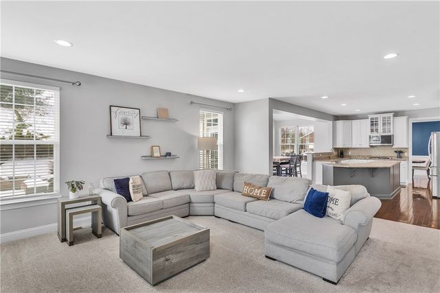 143 Sweetwater Dr, Sewickley Hills Boro, PA 15143