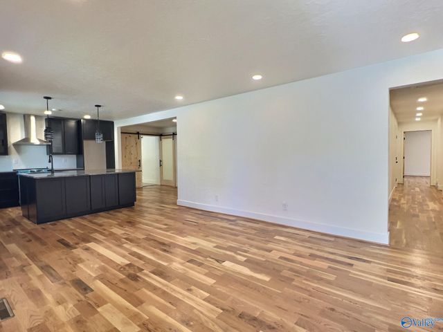 866 S 5th Street, Gadsden, AL 35901