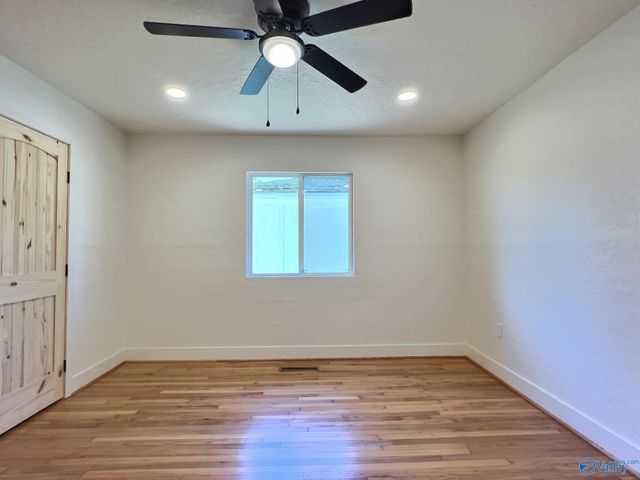 866 S 5th Street, Gadsden, AL 35901